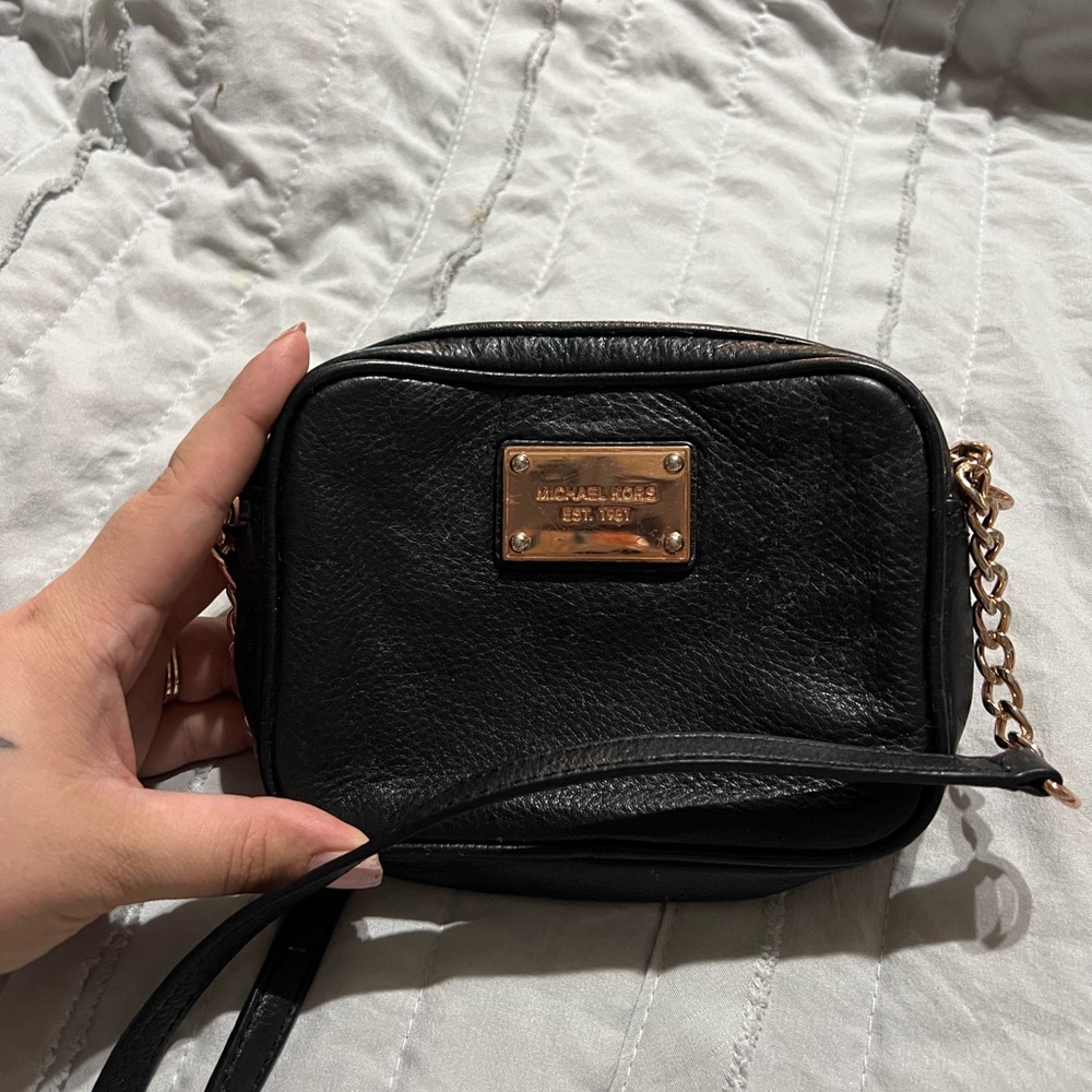 Black Michael Kors crossbody